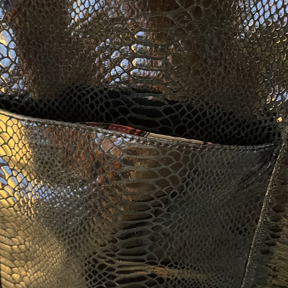 Wilson Leather Black Python Pattern Hand Bag Shou… - image 4